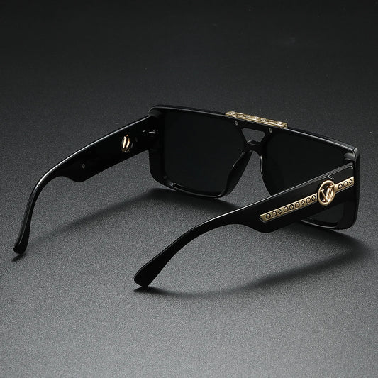 Retro Black Square Sunglasses