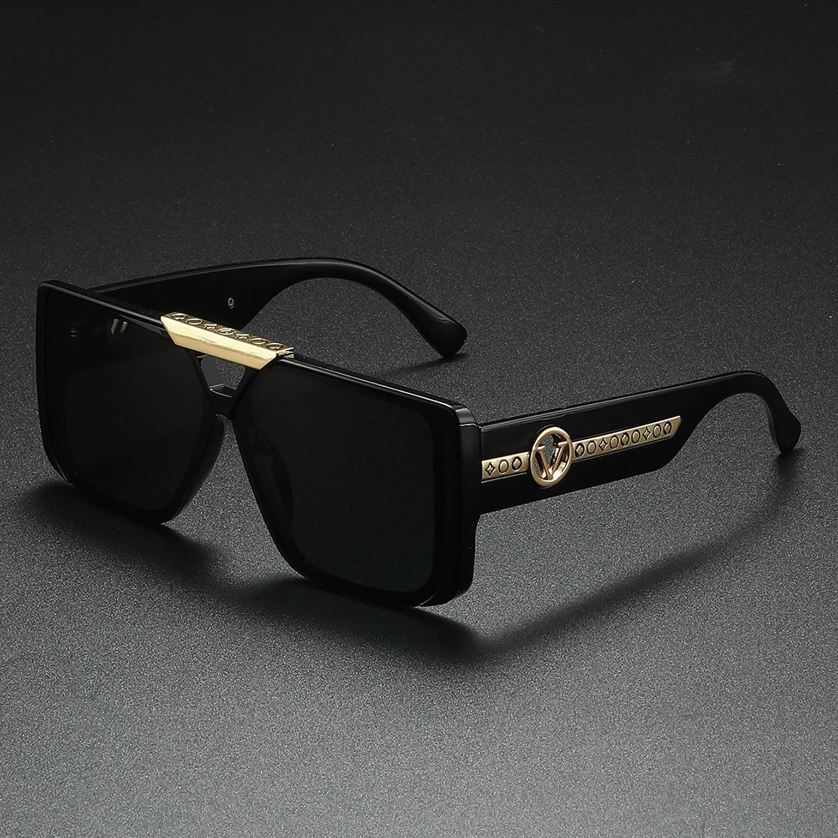 Retro Black Square Sunglasses